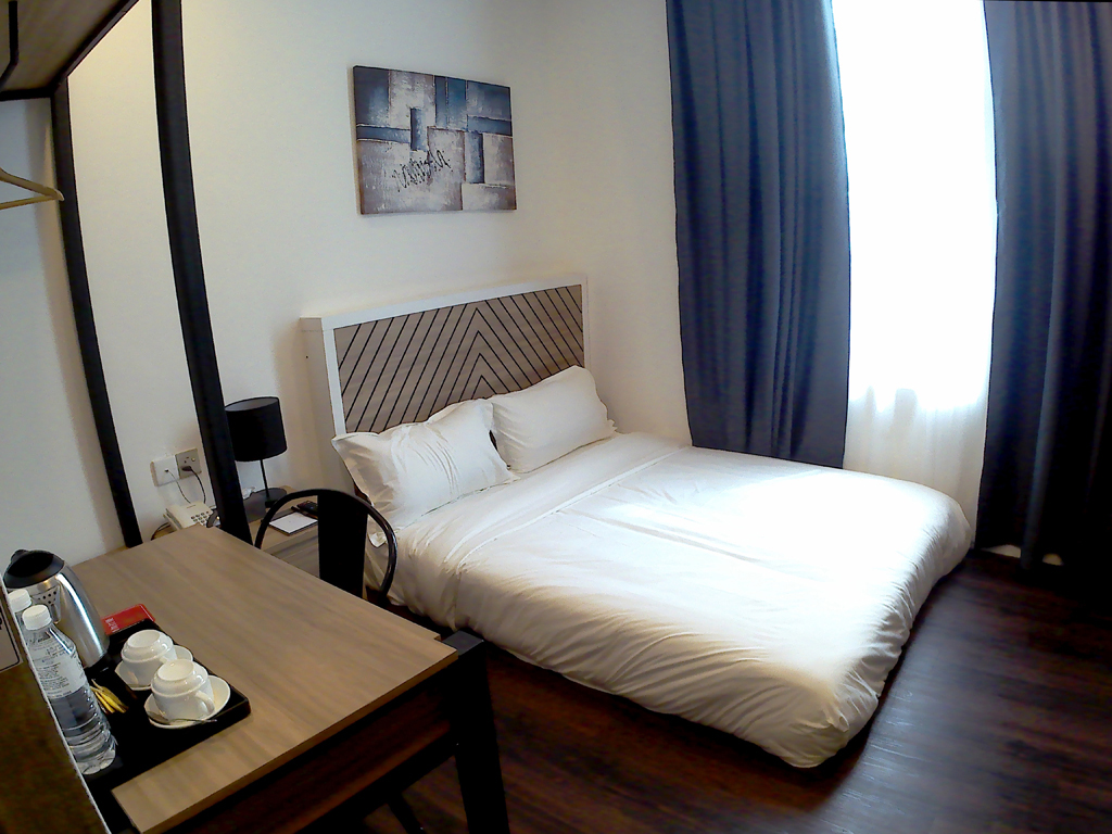 STANDARD DOUBLE PLATFORM (TATAMI STYLE) ROOM