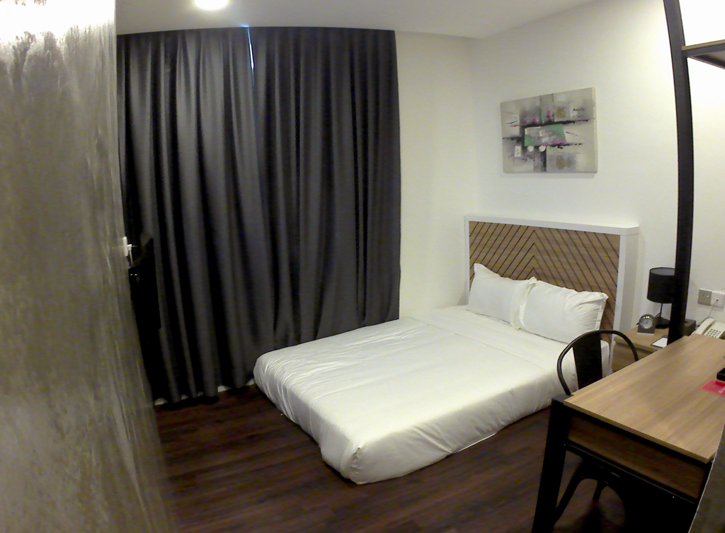 STANDARD DOUBLE PLATFORM (TATAMI STYLE) ROOM